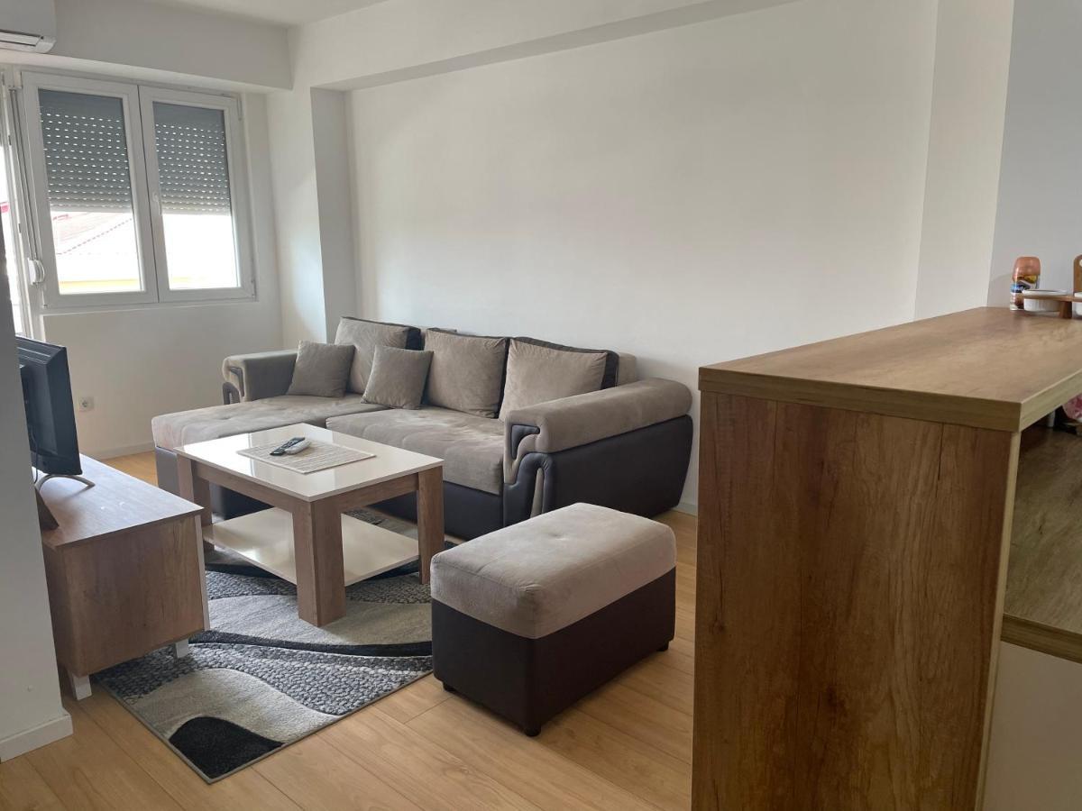 Maya Apartment Skopje Ngoại thất bức ảnh
