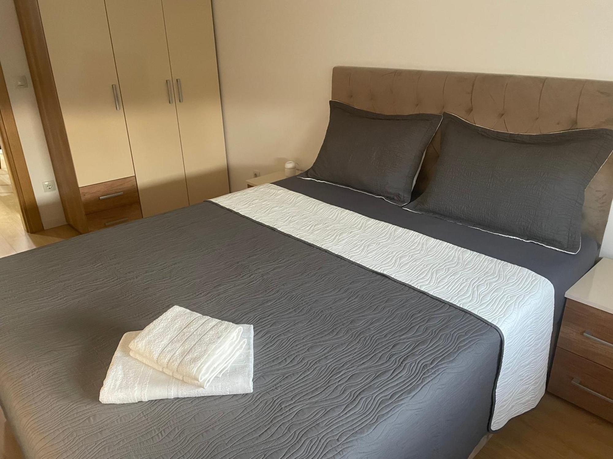 Maya Apartment Skopje Ngoại thất bức ảnh
